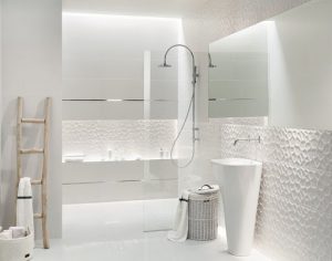 SALLE DE BAIN LUMINEUSE