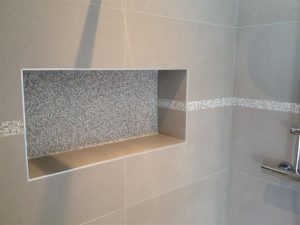 Comment installer une niche dans sa douche